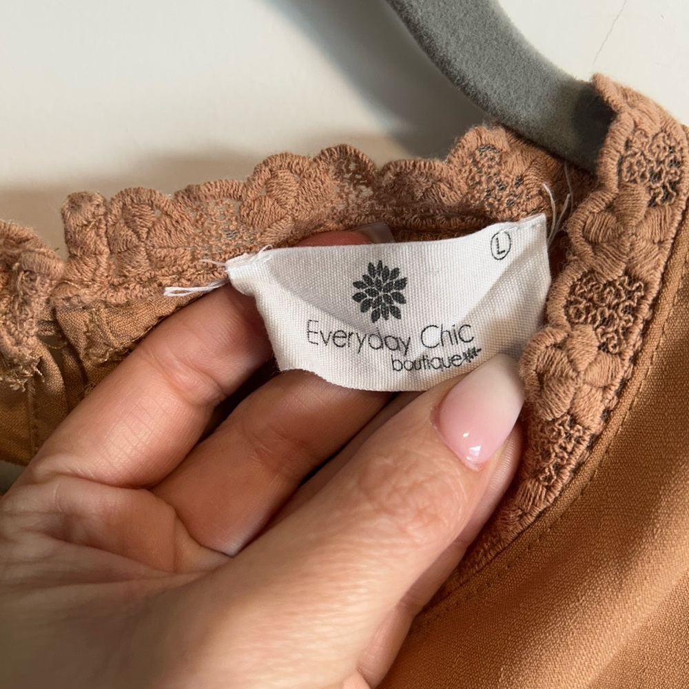 Women's Ruffled Brown Top - Picture 4 of 5